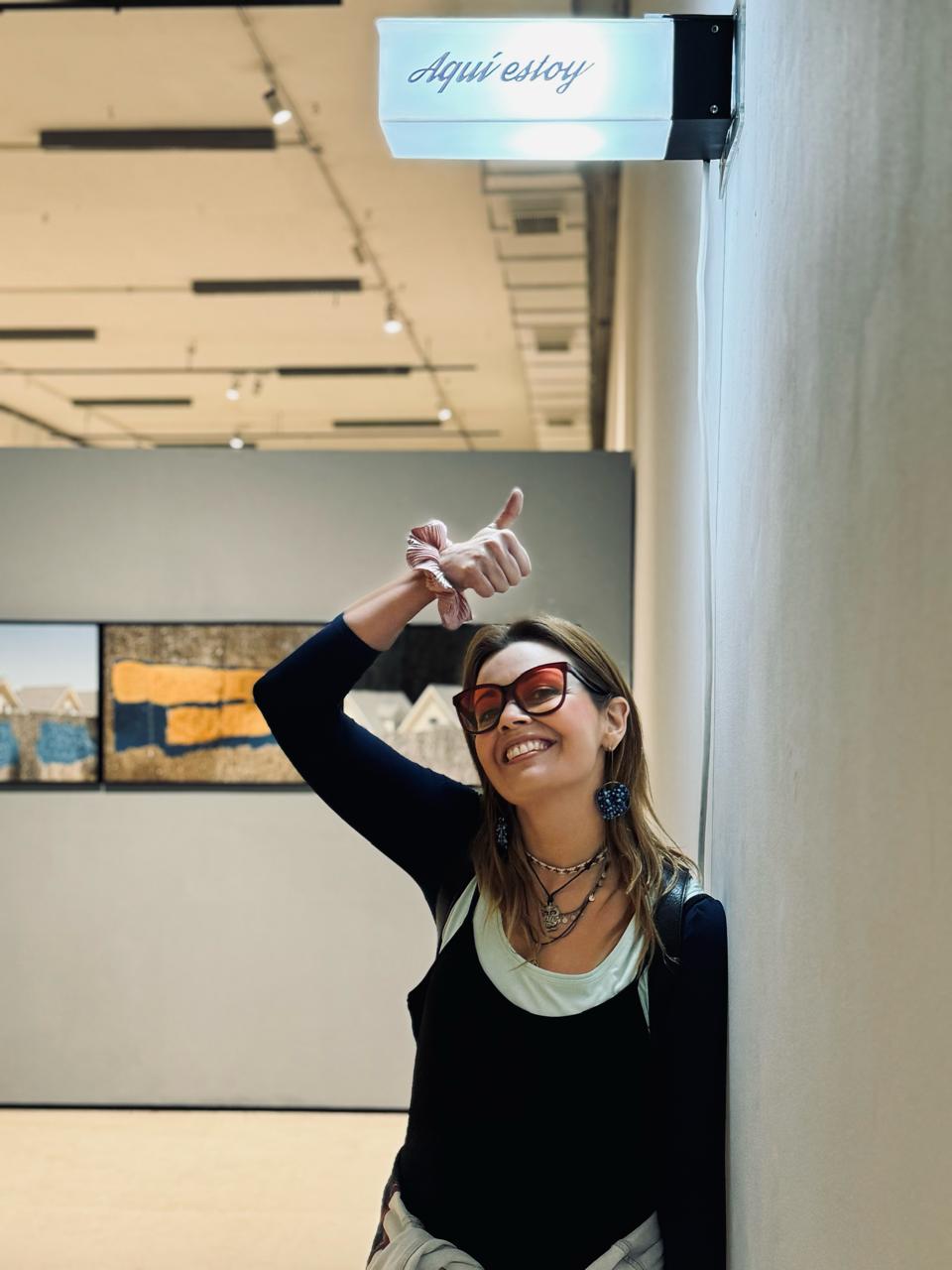 Farolitos del lugar seguro pendientes de exponer 🌻. Días de informes y trabajo con papás. Mi hijo: 'no todos tienen la suerte de trabajar en lo que aman' 🔆